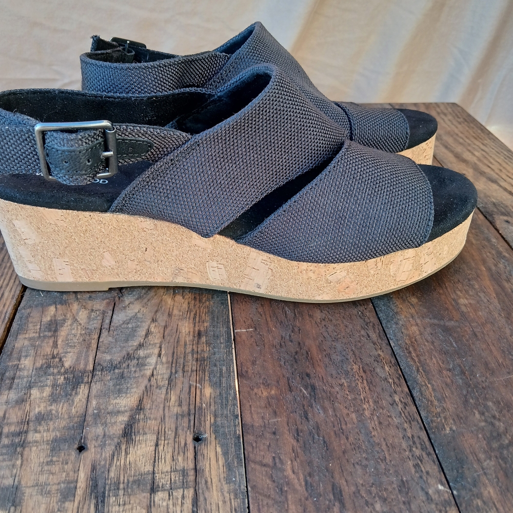 Toms Black and Tan Platform Sandals